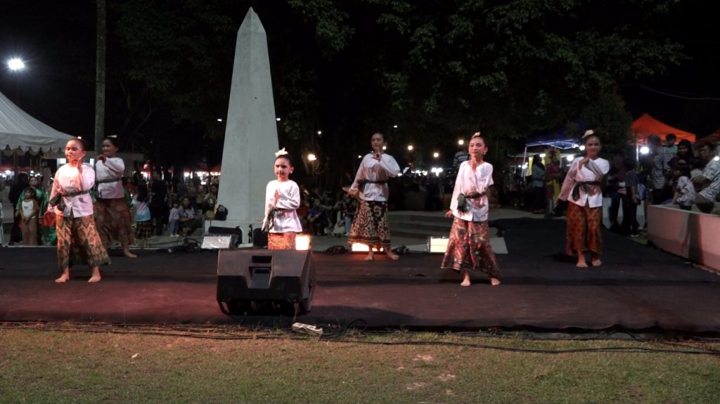 Talent Sanggar Tari Ketikai Tampilkan Ekspresi Budaya Tradisional Kutai Kartanegara