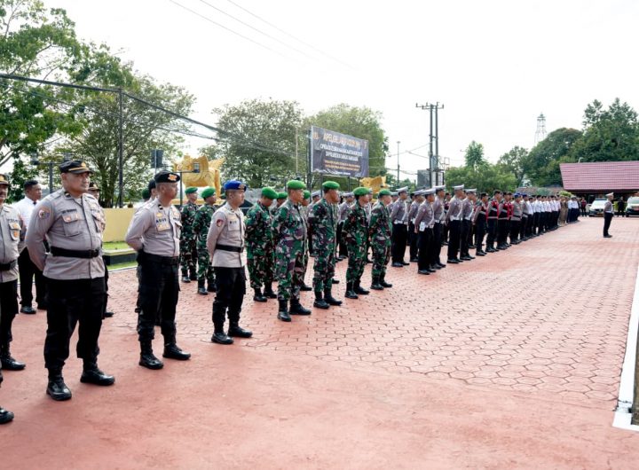Suasana Apel Pasukan Operasi Zebra Mahakam 2025 yang digelar Polres Kukar, Senin (17/11/2025).