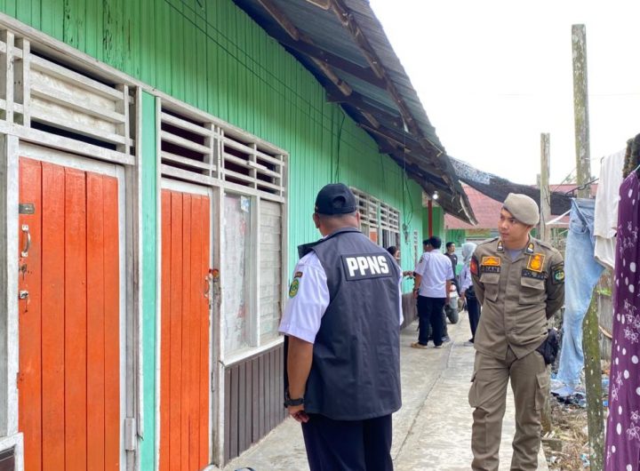 Satpol PP Kukar menggelar operasi penegakan Perda Nomor 13 Tahun 2015 di Kelurahan Sukarame dan Panji. Razia menyasar rumah kos, rumah sewa, dan indekos untuk memastikan ketertiban administrasi kependudukan warga.