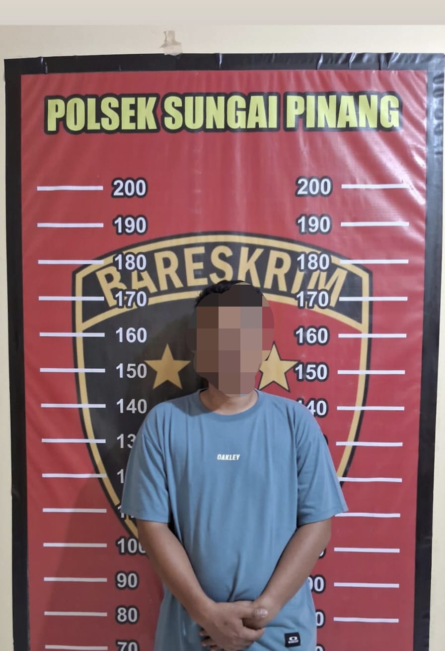Terduga pelaku pencurian diamankan Polsek Sungai Pinang.