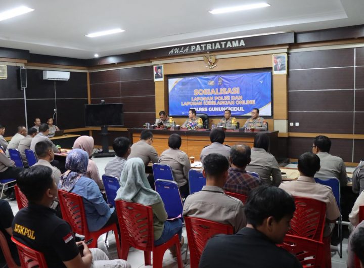 Kegiatan sosialisasi transformasi digital pelayanan publik di Polres Gunungkidul. (Dok. Humas Polres Gunungkidul)