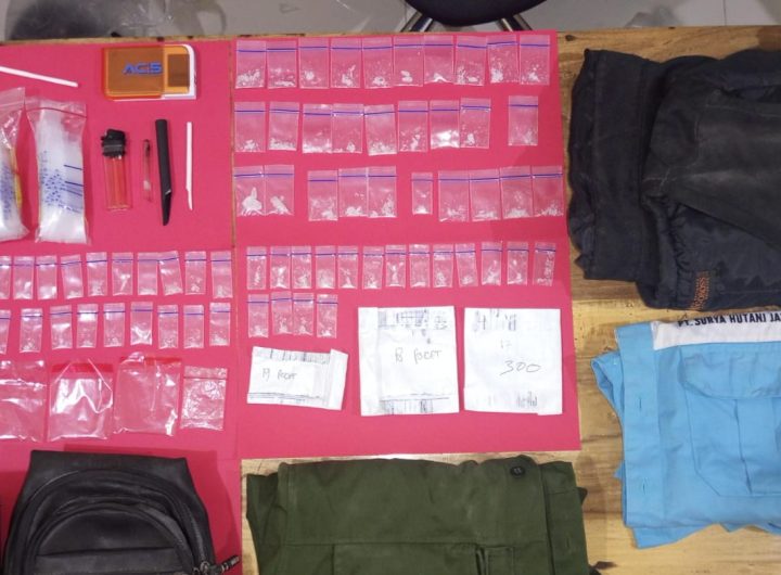 Sejumlah barang bukti narkotika jenis sabu yang diamankan aparat kepolisian dalam pengungkapan dan pengembangan kasus peredaran narkotika di wilayah Muara Kaman.