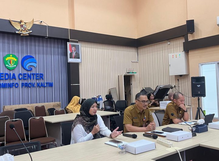 Diskominfo Kaltim bahas transparansi aset dan anggaran Biro Umum dalam konferensi pers, Selasa (5/5/2026).