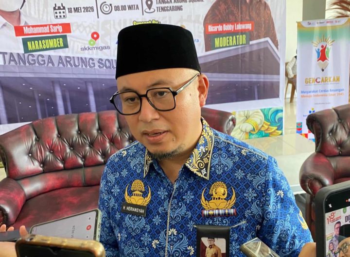 Kepala Disdikbud Kukar Heriansyah saat memberikan keterangan terkait upaya pemerintah daerah menjaga keberlangsungan pendidikan para santri.