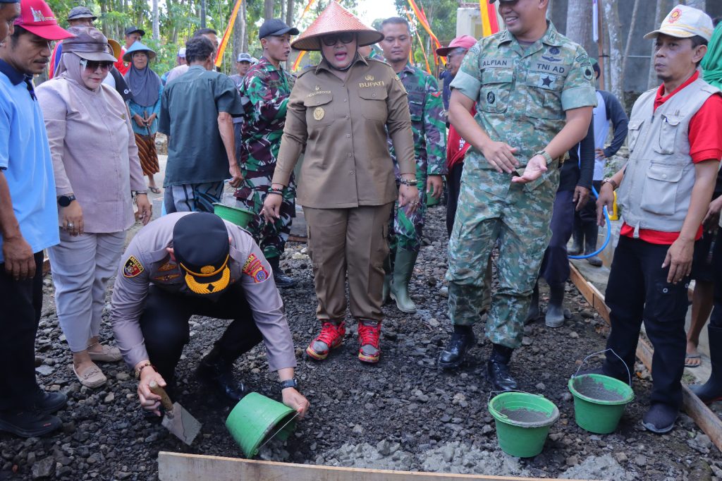 Suasana pelaksanaan Kepyakan Gotong Royong di Kapanewon Paliyan.