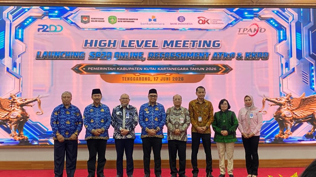 Pemkab Kukar meluncurkan SP2D Online di Pendopo Odah Etam, Tenggarong, Rabu (17/6/2026), guna mempercepat digitalisasi pengelolaan keuangan daerah.