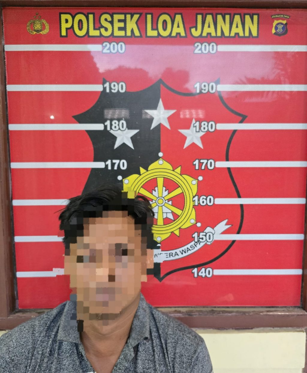 Terduga pelaku diamankan di Polsek Loa Janan. (Dok: Polsek Loa Janan)