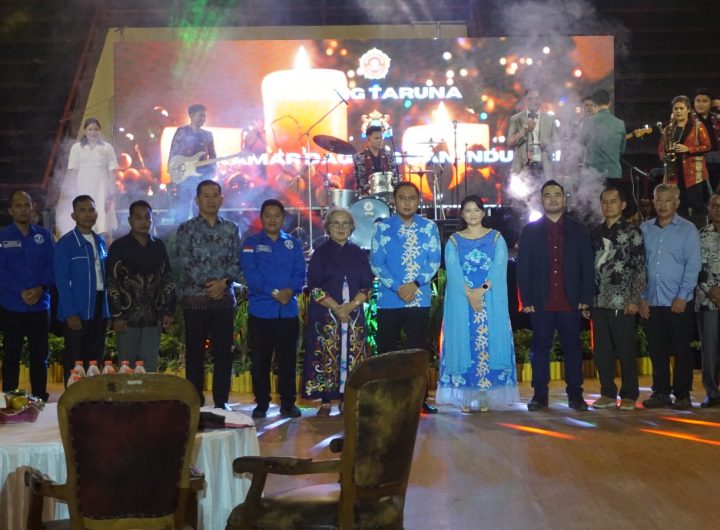 Bupati Kutai Barat Frederick Edwin menghadiri Perayaan Natal Antar Lembaga bersama Forkopimda dan organisasi kemasyarakatan di GOR Desnan, Sabtu (24/1/2026).