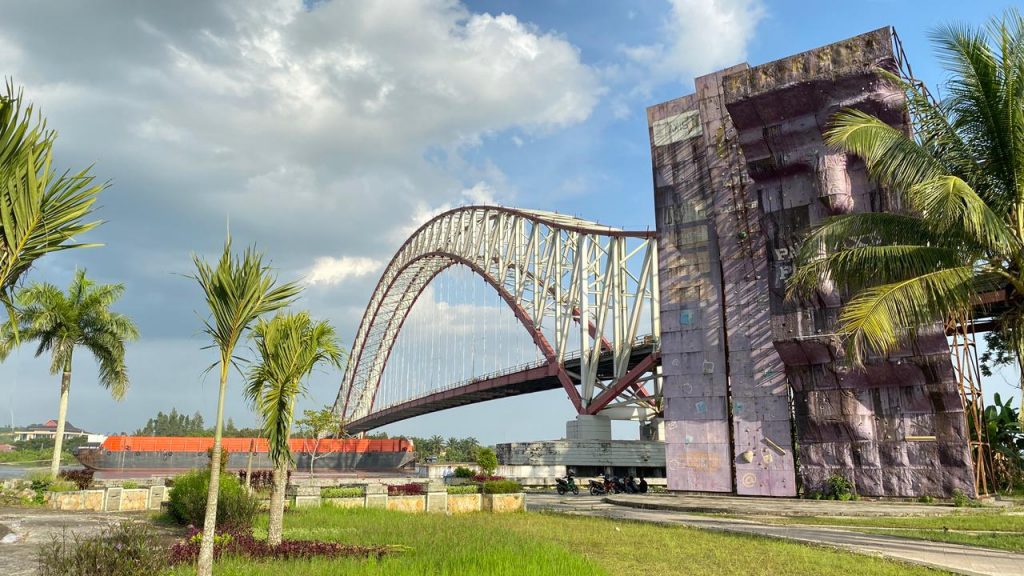 Jembatan Tenggarong, Kutai Kartanegara.