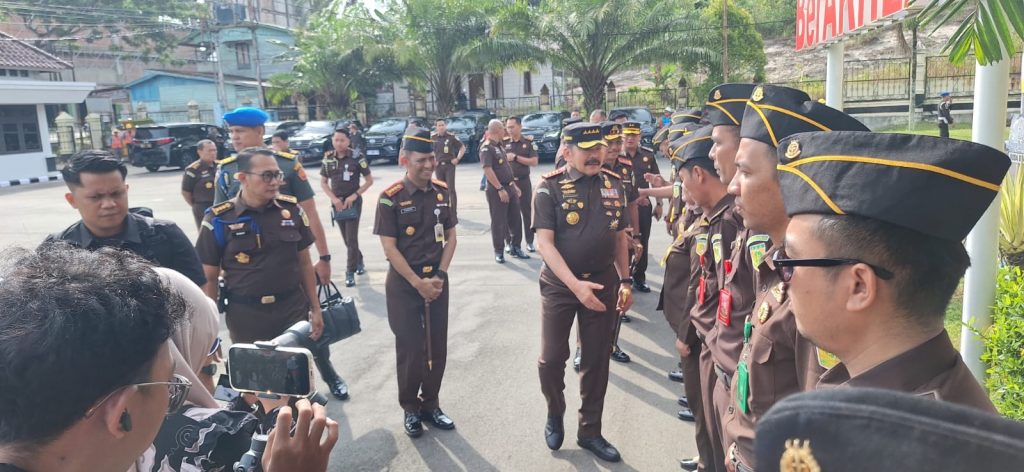 Jaksa Agung Republik Indonesia Prof. Dr. H. ST Burhanuddin, S.H., M.H., melakukan kunjungan kerja ke Kantor Kejaksaan Negeri Kutai Kartanegara, Kamis (22/1/2026).