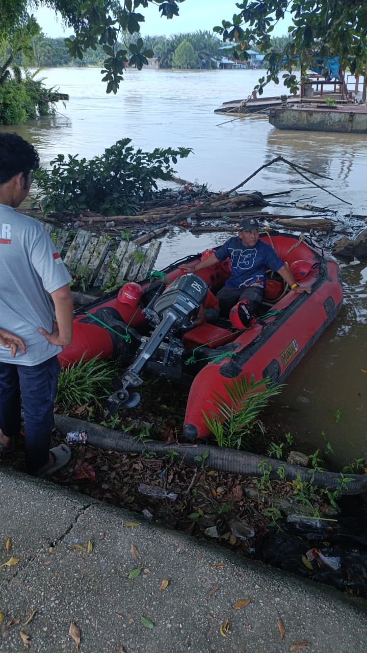 Upaya pencarian satu korban hilang terus dilanjutkan dengan penyisiran jalur sungai.