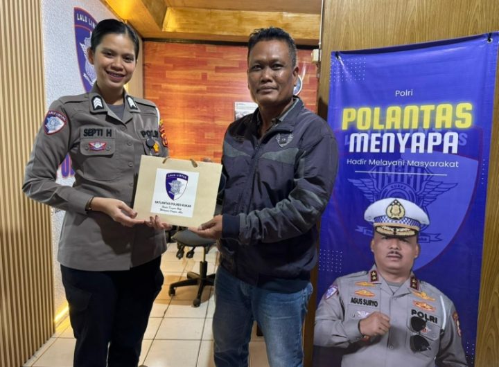Program Polantas Menyapa menjadi bagian dari pelayanan Satlantas Polres Kutai Kartanegara kepada masyarakat.