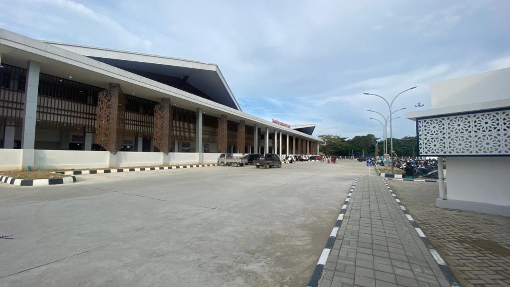 Suasana Tangga Arung Square, lokasi pelaksanaan Bazar Ramadan dan pusat aktivitas pedagang di Tenggarong.