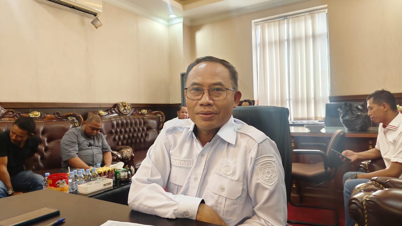 Kepala Bagian Program dan Keuangan Sekretariat DPRD Kukar sekaligus Plt Sekretaris DPRD Kukar, Lukman.