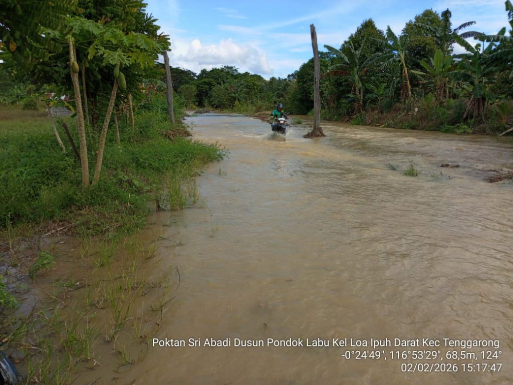 Genangan banjir di kawasan Pondok Labu, Tenggarong. (Dok. Poktan Sri Abadi)