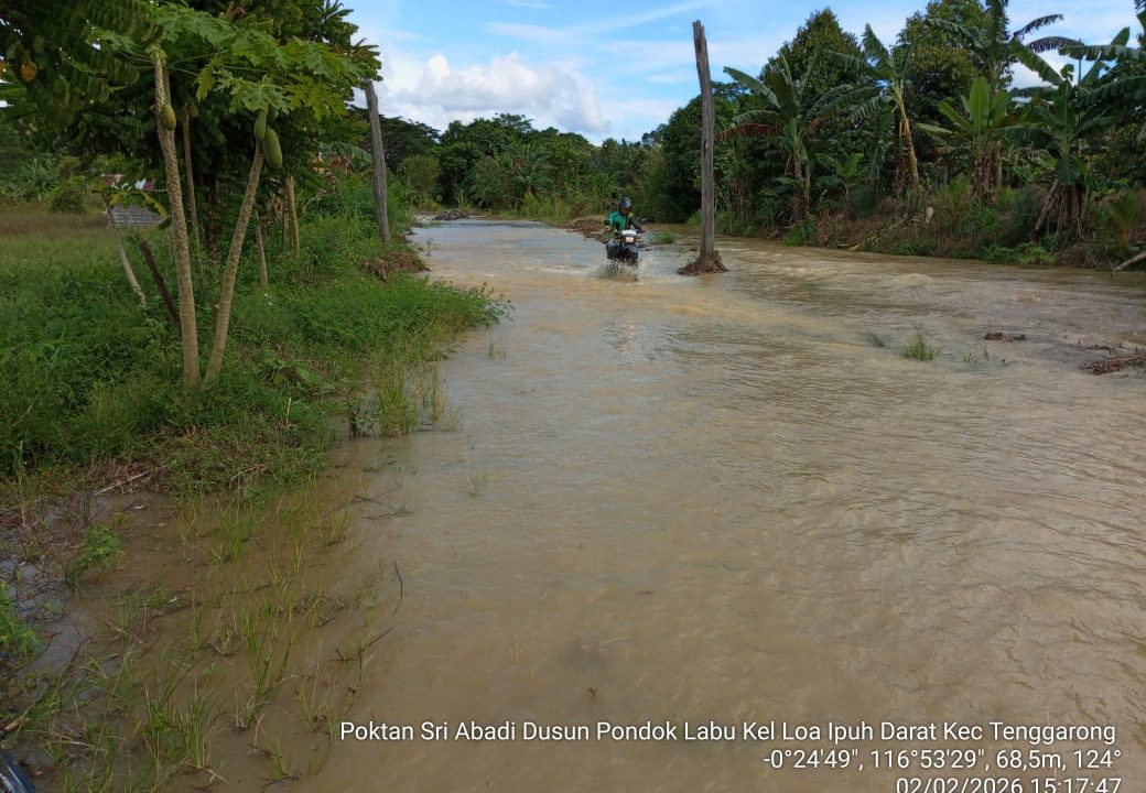 Genangan banjir di kawasan Pondok Labu, Tenggarong. (Dok. Poktan Sri Abadi)