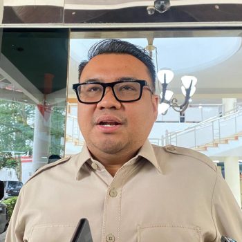 Bupati Kukar, Aulia Rahman Basri.