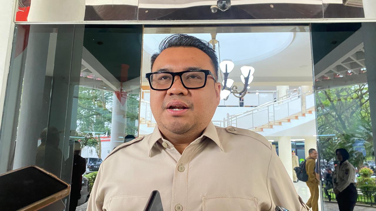 Bupati Kukar, Aulia Rahman Basri.