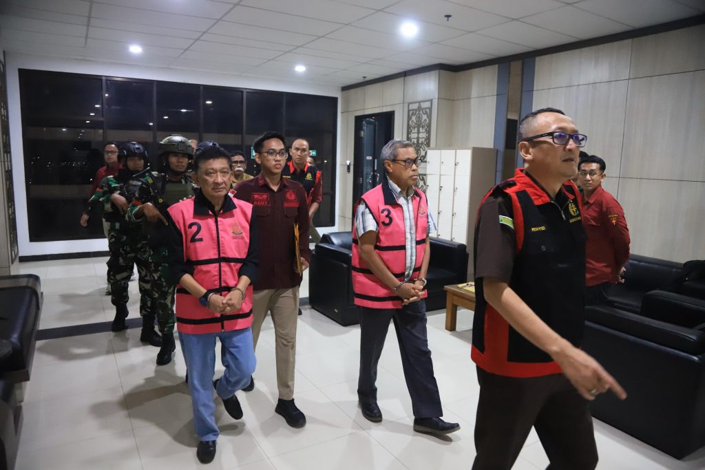 Dua Mantan Kadistamben Kukar Ditahan Kejati Kaltim.