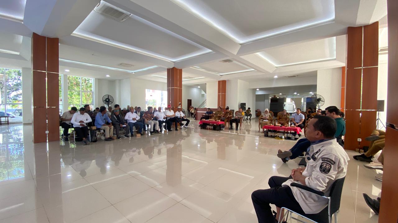 Pemkab Kukar menggelar rapat koordinasi pembentukan Tim Identifikasi dan Verifikasi Lahan dan Tanam Tumbuh dalam upaya menuntaskan konflik lahan berkepanjangan, Selasa (3/2/2026).