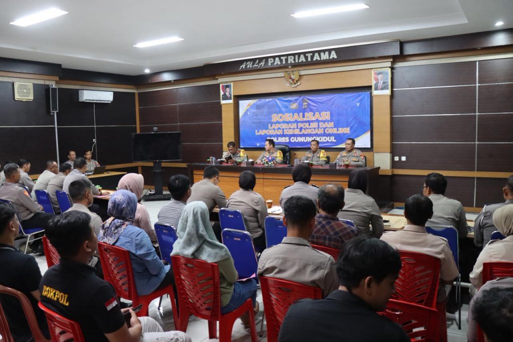 Kegiatan sosialisasi transformasi digital pelayanan publik di Polres Gunungkidul. (Dok. Humas Polres Gunungkidul)