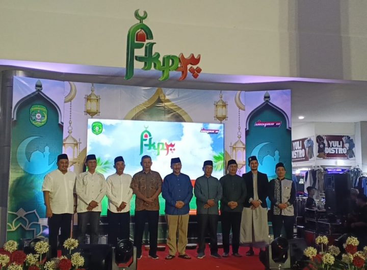 Pembukaan Festival Kreatif Pemuda Ramadan (FKPR) ke-3 di kawasan Tangga Arung Square, Tenggarong, Rabu (11/3/2026).