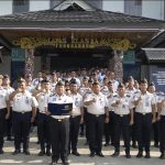 Pembacaan ikrar Zero Halinar di Lapas Kelas IIA Tenggarong sebagai bentuk komitmen menciptakan lingkungan pemasyarakatan yang bersih dan berintegritas.