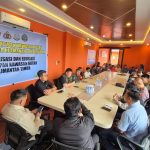 Satgas PKH menyosialisasikan penertiban kawasan hutan kepada warga Desa Batuah, Loa Janan, Kutai Kartanegara.