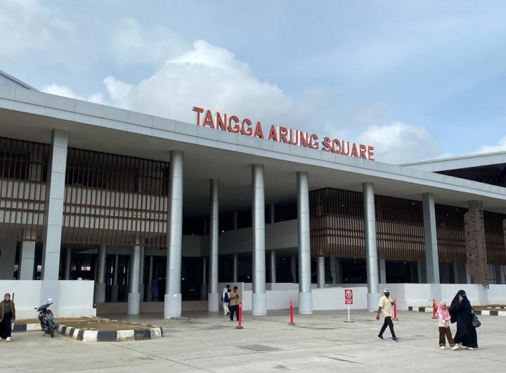 Tangga Arung Square.