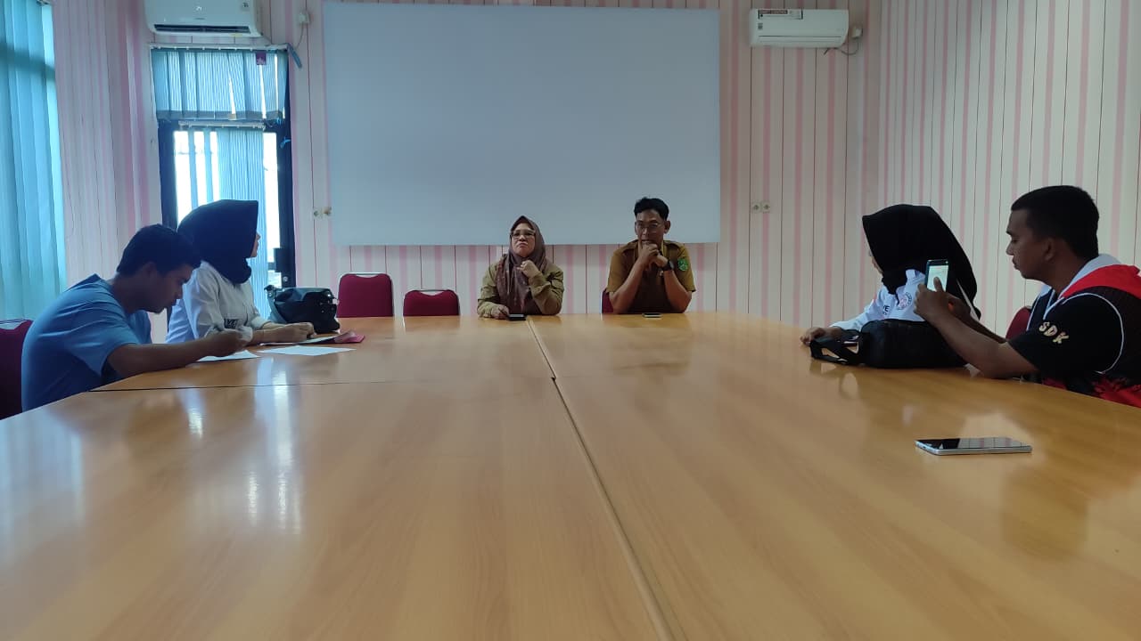 Pendampingan TRC PPA Kaltim terhadap korban PHK dalam pelaporan dugaan pelanggaran upah ke Disnakertrans Kukar, Selasa (14/4/2026).