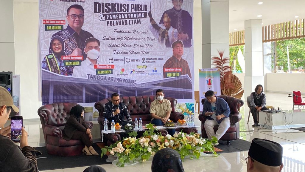 Diskusi publik Harbuknas–Harkitnas 2026 berlangsung di Tangga Arung Square, Tenggarong, bersama Pemkab Kukar dan insan pers.