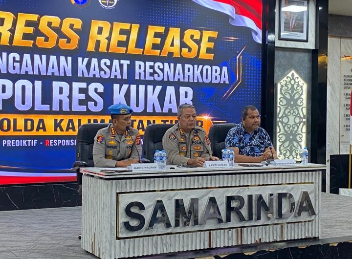 Polda Kaltim menggelar konferensi pers kasus etomidate yang melibatkan Kasat Resnarkoba Polres Kukar di Samarinda, Minggu (17/5/2026).