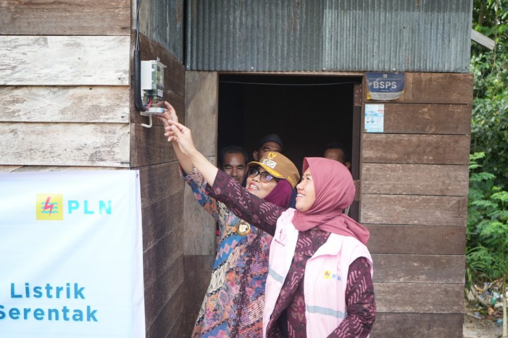 Pemerintah terus memperluas akses listrik bagi warga Bontang melalui program BPBL gratis.