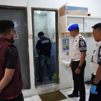 Lapas Kelas IIA Tenggarong menggelar tes urine mendadak bagi warga binaan dan petugas sebagai tindak lanjut komitmen Zero Halinar, Jumat (8/5/2026). (Dok. Humas Lapas Kelas IIA Tenggarong)
