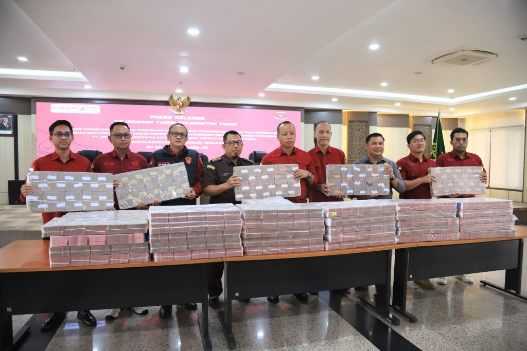 Kejati Kaltim selamatkan uang negara Rp57,45 miliar dari kasus korupsi tambang di Kukar.