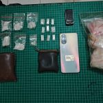 Sejumlah barang bukti pendukung peredaran sabu berhasil diamankan petugas.