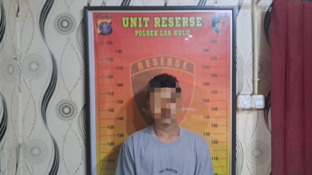 Remaja berinisial AP (16) diamankan petugas untuk menjalani pemeriksaan terkait dugaan pencurian sepeda motor di wilayah Loa Kulu, Kutai Kartanegara.