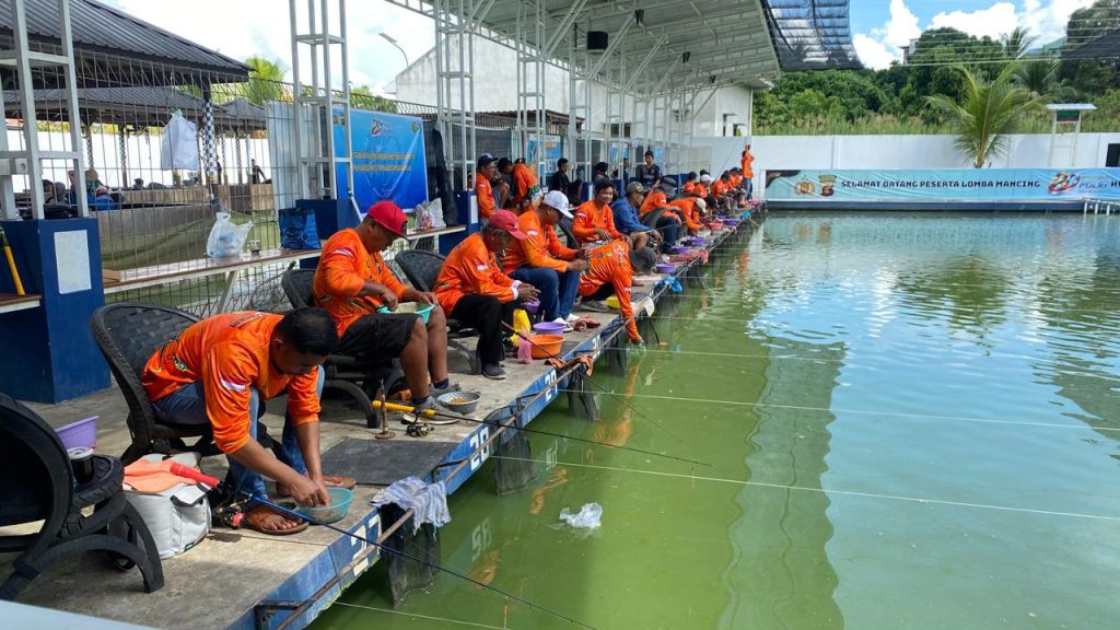 Kegiatan lomba mancing di Pemancingan Rocky 2HS, Sabtu (21/6/2026).