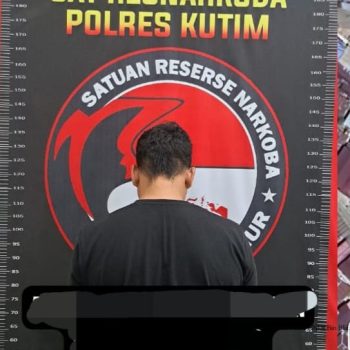Satresnarkoba Polres Kutai Timur mengamankan seorang terduga pelaku dalam pengungkapan dugaan peredaran narkotika di Sangatta Selatan.