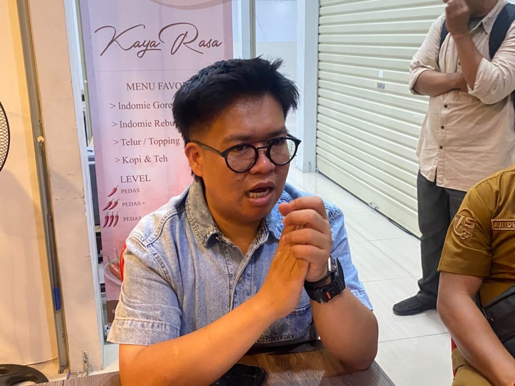 Wakil Bupati Kutai Kartanegara, Rendi Solihin.