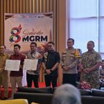 Bupati Kukar Aulia Rahman Basri saat menghadiri perayaan sewindu atau hari jadi ke-8 MGRM di Graha MGRM, Tenggarong, Senin (26/10/2026).